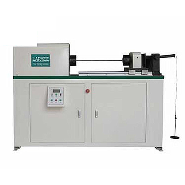 Metal wire torsion testing equipment in a mechanical testing environment