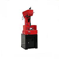 Centerless grinding machine