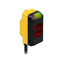 Banner Engineering QS18VP6DB W/30 Photoelectric Sensors WORLD-BEAM QS18 Series: Diffuse; Range: 450 mm; Input: 10-30 V dc; Output: Complementary Solid-State PNP; 9 m (30 ft) Cable