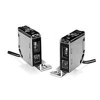 Omron Automation and Safety E3S-DBN22T Linear Displacement Sensors TransRetroNBeam Adj M12 NPN