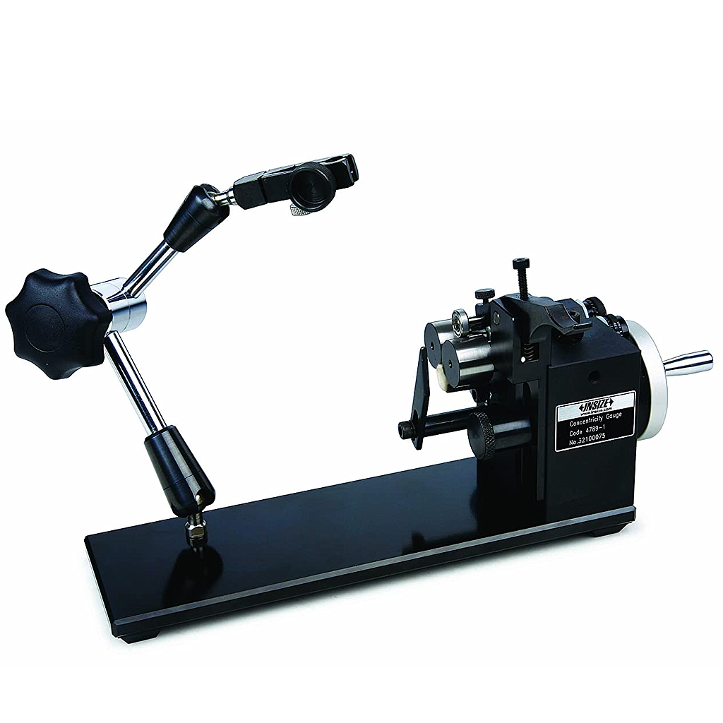 Laser alignment system used for pulley and shaft alignment maintenance