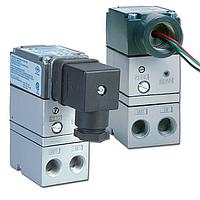 OMEGA IP610-X27-D Compact Current I/P to Pressure Converter with High Accuracy (Gauge, 27 psi, NPT Female, 1/4 in, IP65, NEMA Type 4)