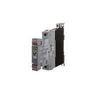 Carlo Gavazzi RGC1A60D30KEM Solid State Relays 1-pole DIN-rail mount SSR, E-layout, Zero-cross switching with monitoring, Operating voltage (Ue): 150 - 660 Vac (1200 Vp), Rated current (Ie): 30 Aac, Control voltage (Uc): 4 - 32 Vdc, External supply: 24 Vdc, Built-in overvoltage protection