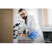 What causes centrifuge samples to break or undergo phase separation, even when the correct speed is set?