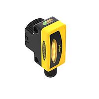 Banner Engineering QS30FF200Q-25339 Photoelectric Sensors WORLD-BEAM QS30 Series: Fixed-Field; Range: 200 mm; Input: 10-30 V dc; Output: Bipolar: 1 NPN; 1 PNP; 5-pin M12 Integral QDFluorescent and Crosstalk Immune