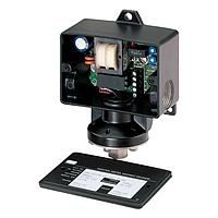 OMEGA PSW601B-2K Industrial Solid State Pressure Switch for High Cycles (Gauge, 2000 psi, NPT Female, 1/4 in, IP65, NEMA Type 4X)